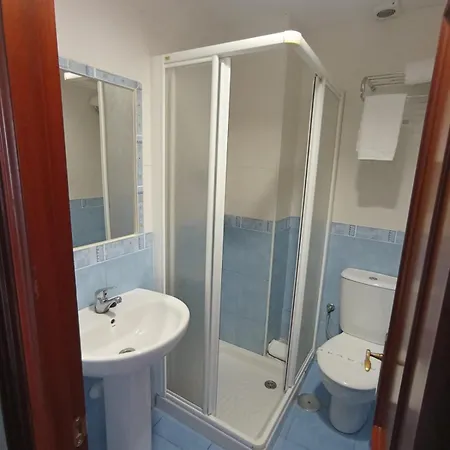 招待所 Puente Azud 阿维莱斯