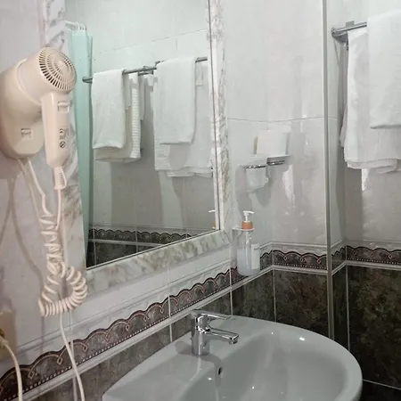 招待所 Puente Azud 阿维莱斯