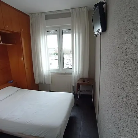 Puente Azud בית הארחה